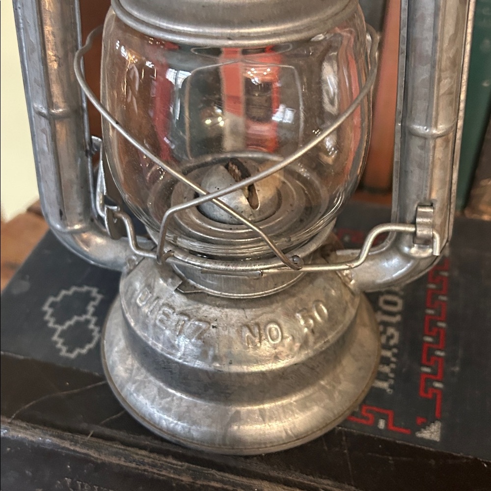 VINTAGE Dietz No. 50 Comet Lantern - Picture 7 of 11